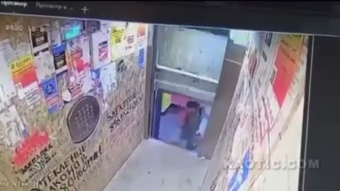 Man narrowly escapes Death by Elevator