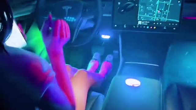 The gradually changing atmosphere light is so cool. The disco will be in the car in the future