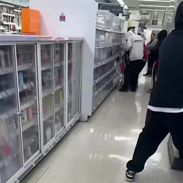 San Francisco California Walgreens Thieves