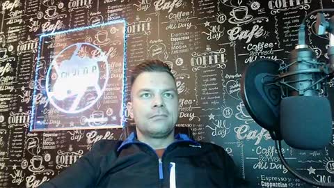 BIEDKA KOŃCZY MAŁŻEŃSTWO Z "KLASĄ"