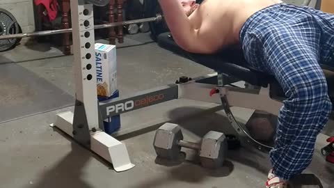 405 bench hold and falling with style