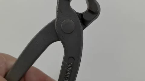 It is very convenient to cut the wire and remove the clip
