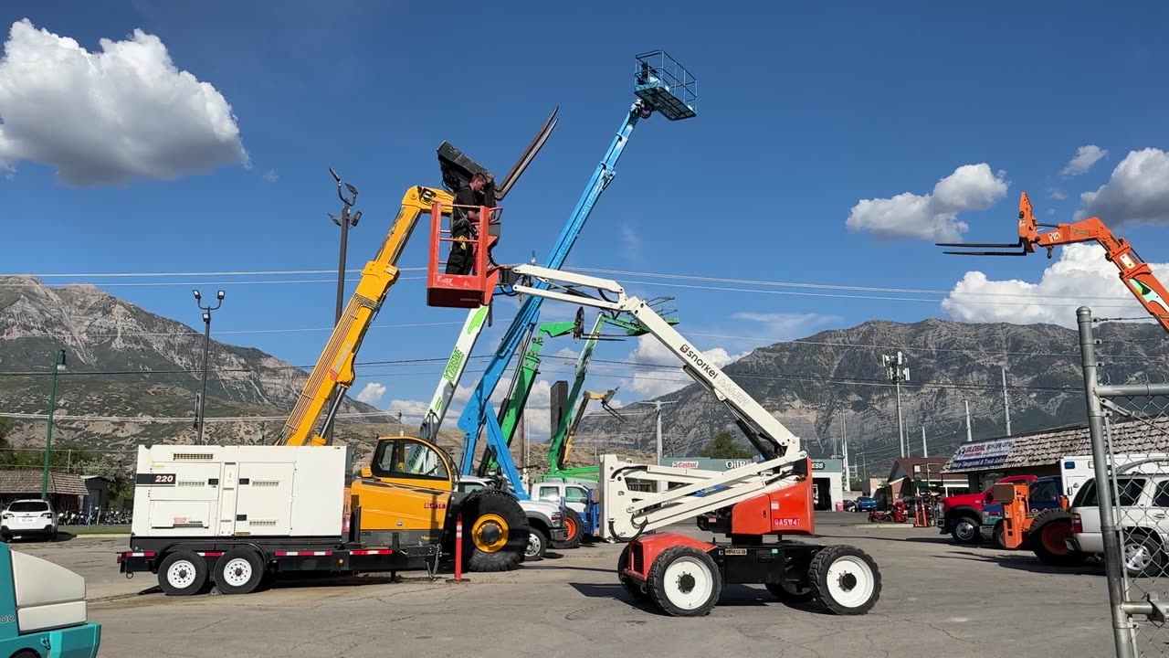 Boom Lift Articulating 2014 Snorkel 46' with Jib 4x4 Kubota Diesel Manlift