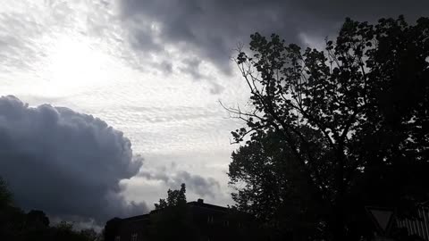 Himmel in Berlin am 14.04.2024 um 9:46 Uhr