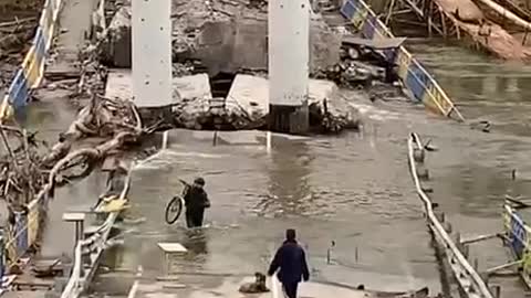 Ukrainian resources bitterly publish the blown up bridge over the Seversky Donets.