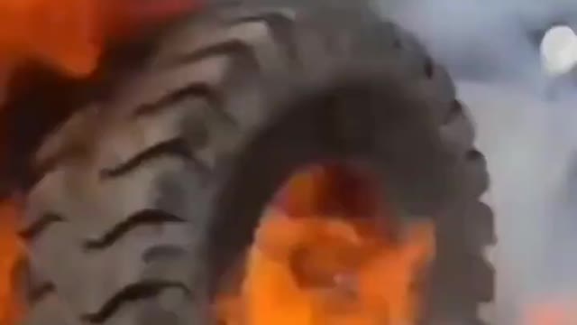tyre repair karte hue fat Gaya 🔥 #short #shorts #shortsvideo