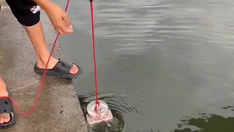 Super magnet working super strong magnet catching metal