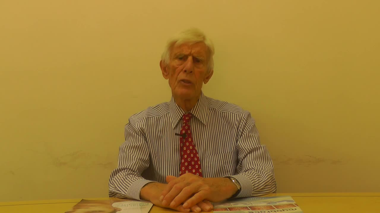 Alignment of the Frontal Irregular Teeth With Orthodontic Aligners by Prof John Mew