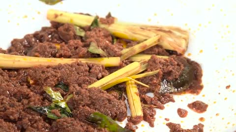 How To Make Assam Curry Fish Head | Share Food Singapore
