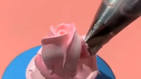 Stunning birthday cake decorating technique _♨️♨️ #shorts (2)