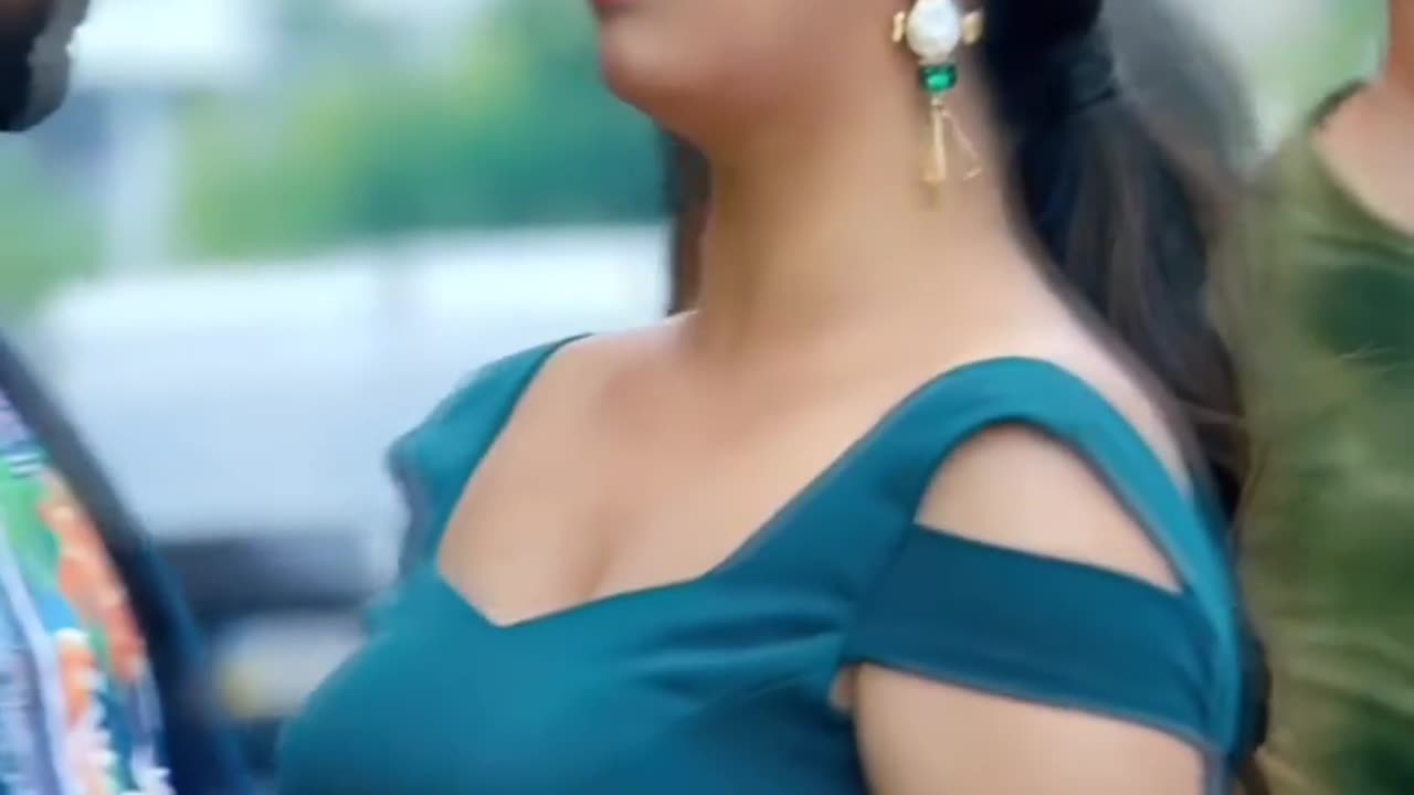 Keerty Suresh boobs🔥
