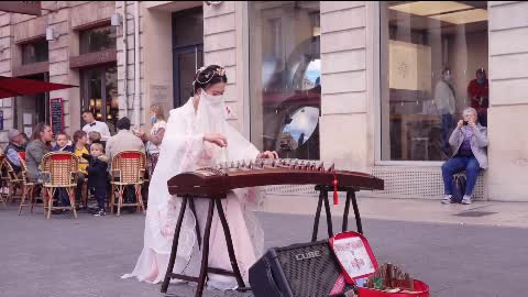 The Guzheng talk is very good