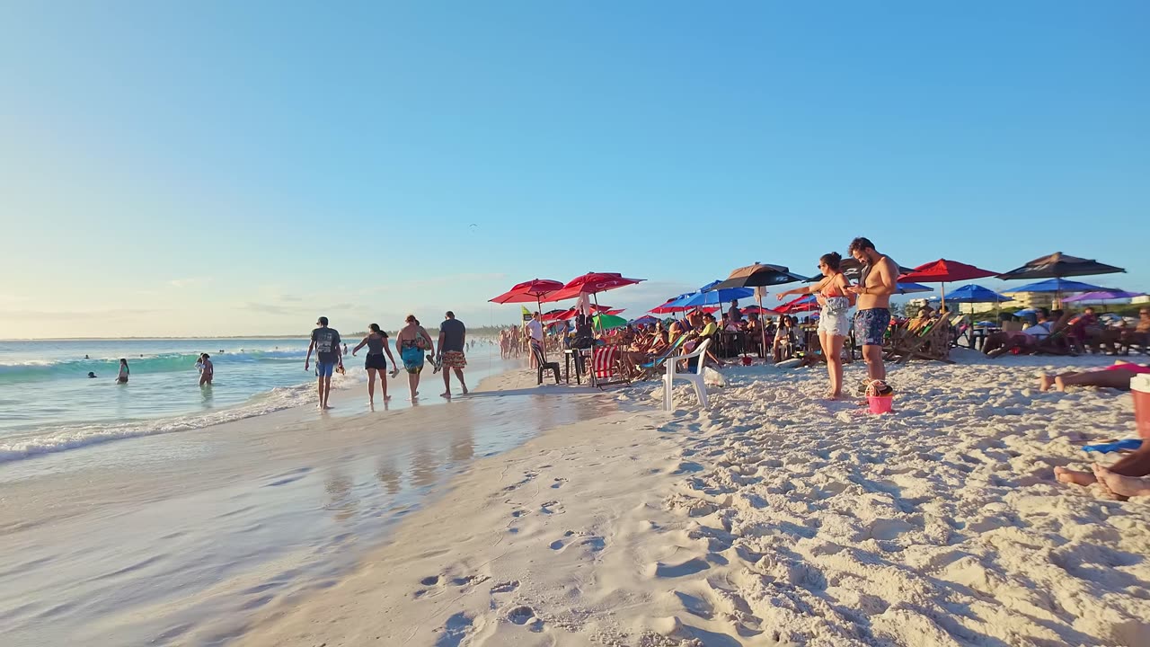 BEACH IN RIO DE JANEIRO — ARRAIAL DO CABO