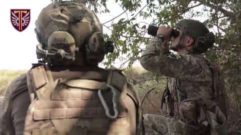 Ukrainian Soldier Attempts to get a Lock on Russian Aircraft with Stinger Missile