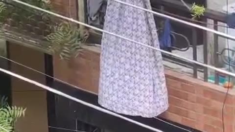 HOW TO DRY YOUR CLOTHES