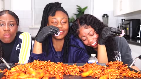 EXTREME NUCLEAR SPICY NOODLE CHALLENGE