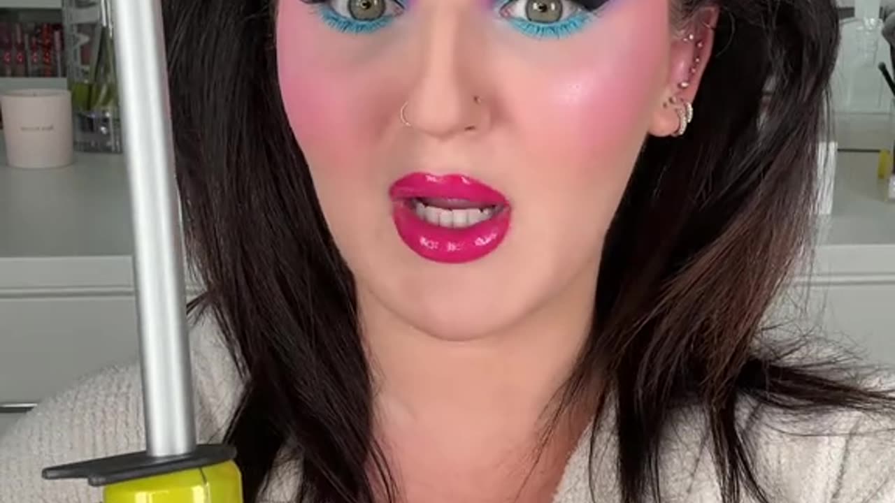 TRYING 80s MAKEUP (a modern take on it) Mikayla Nogueira