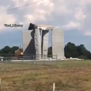 Librarians, is this the end of the world??🤯😱😳💣