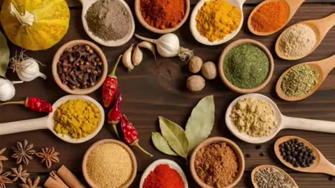 कमर दर्द से राहत पाने के लिए ये चीज़ें खाये