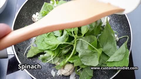 KETO SUPER GREEN SOUP