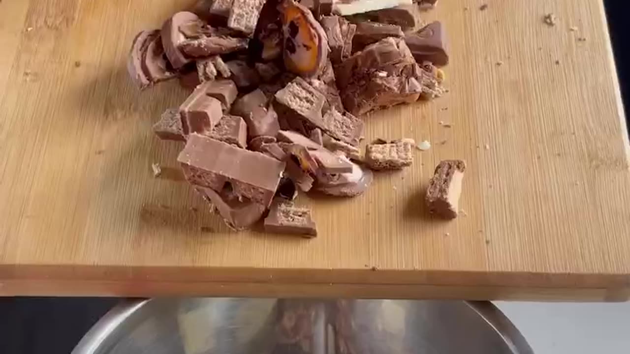 HOMEMADE CHOCOLATE SHAKE