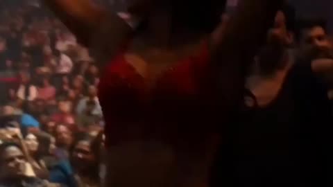 Gorgeous Disha Patani dancing in front front of public