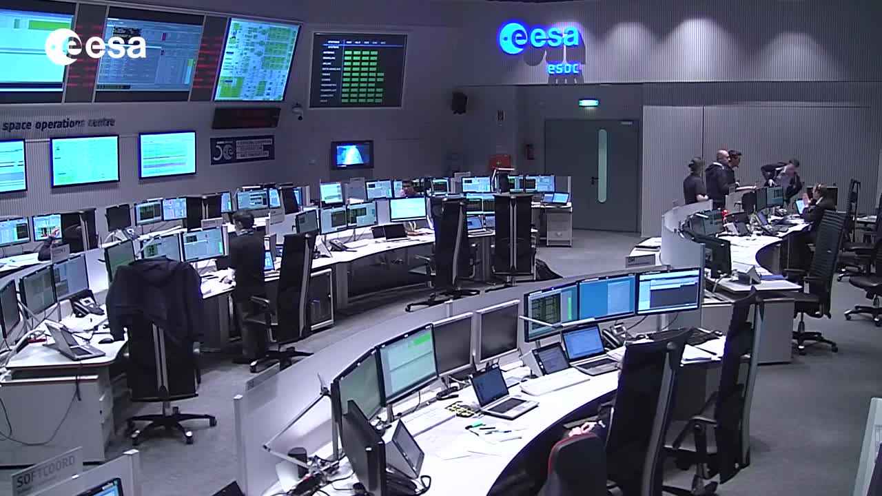 Philae makes historic landing on comet