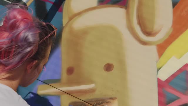 STREET ARTIST
