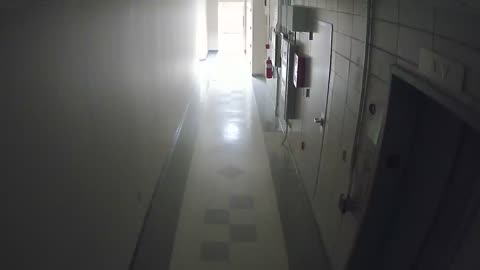 8801VZN01Elevator_2021-01-05_05h00min00s793ms.mp4