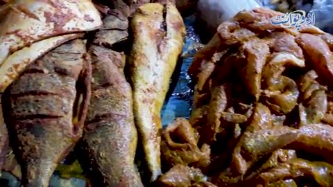 Machli Ke Anday Fry Karne Wala Pehla Fish Point - 25 Sal Se Inki Ye Item Sale