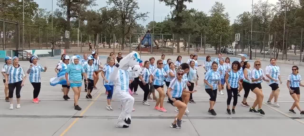 La Llama Argentina - La Cantada - Coreografía - Cuore Fitness- @LACANTADA