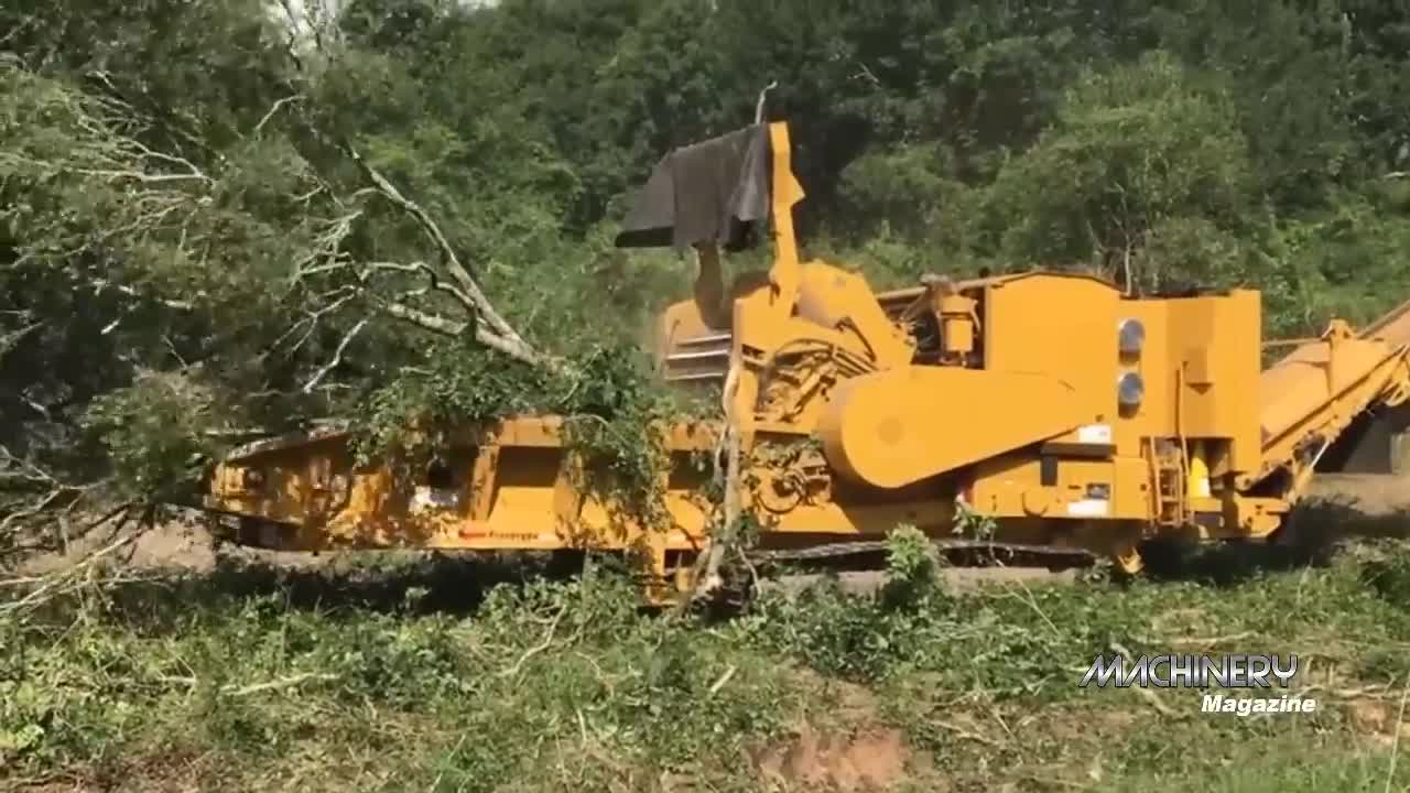 Extreme Fast Wood Chipper Machine Modern Technology - Amazing Wood Processor Big Tree Shredder Easy