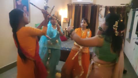 Watch it again and again beautiful indian girls traditional dance
