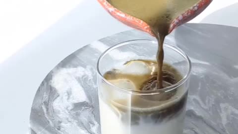 Iced Hojicha Latte 🧊