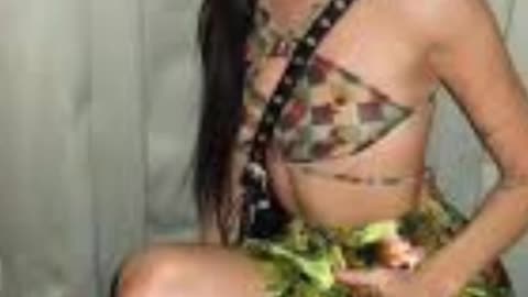 Dua lipa catch in netting fashion trends