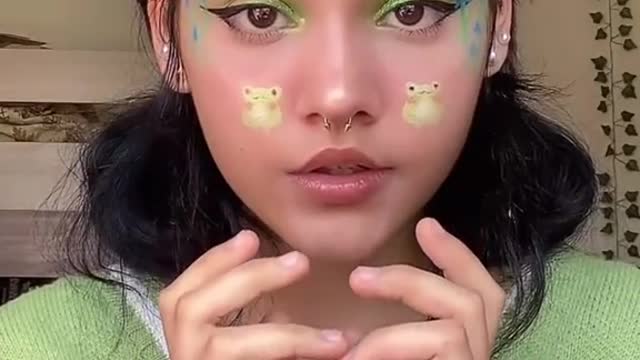 Зажабили тебя даже мейком 🐸💞