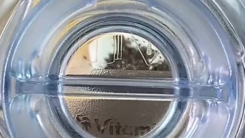 A really simple to make tropical smoothie recipe