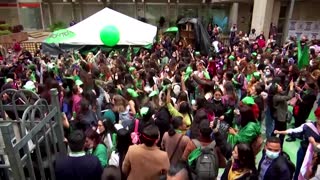 Colombia decriminalizes abortion through 24 weeks