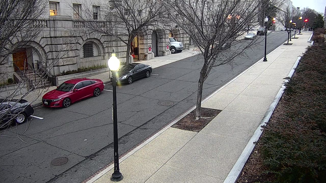 4079QSE00SouthCap-CSE1_2021-01-05_07h20min14s170ms.mp4