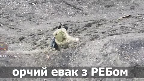 Ukraine bombs a Russian ATGM position and watches troops run out