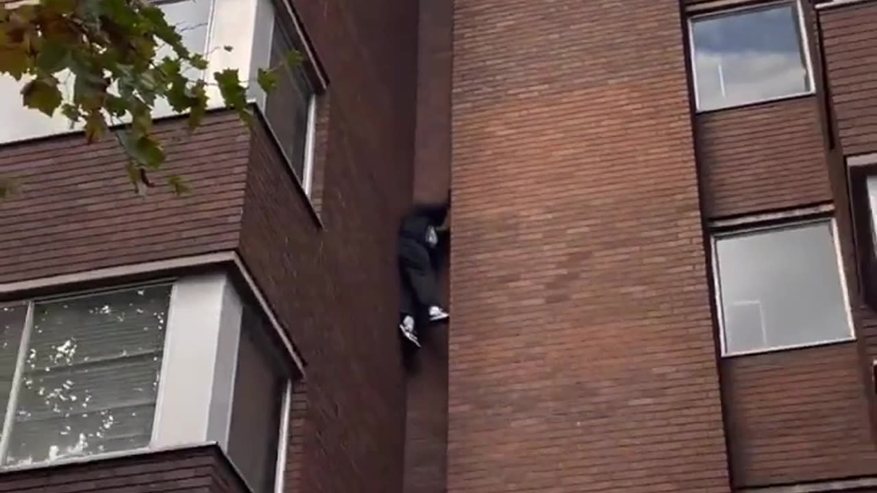 NO ELEVATOR? NO PROBLEM!