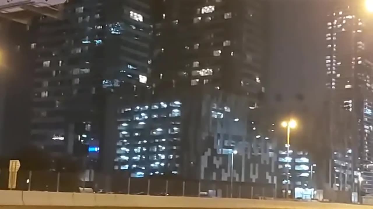 Bege bege sadko pa main tera intyzar karo dubai views night