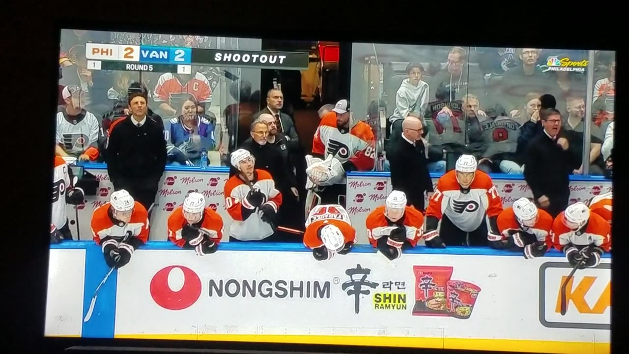 PHI vs VAN - Flyers Win in SO 3-2