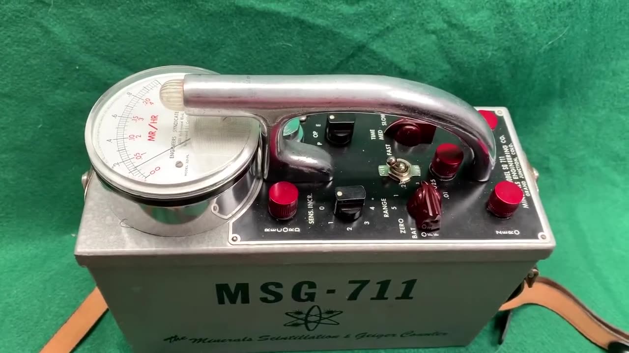 Minerals Engineering Co. Model SG 711 Scintillation detector