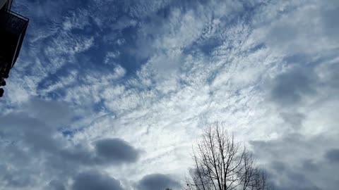 Himmel in Berlin am 30.12.2023 um 11:50 Uhr