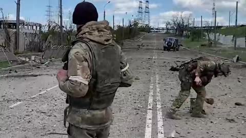 Ukraine War - "Azov" clear the way out for the wounded