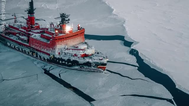 Icebreaking Ships: This Is How They Break Ice