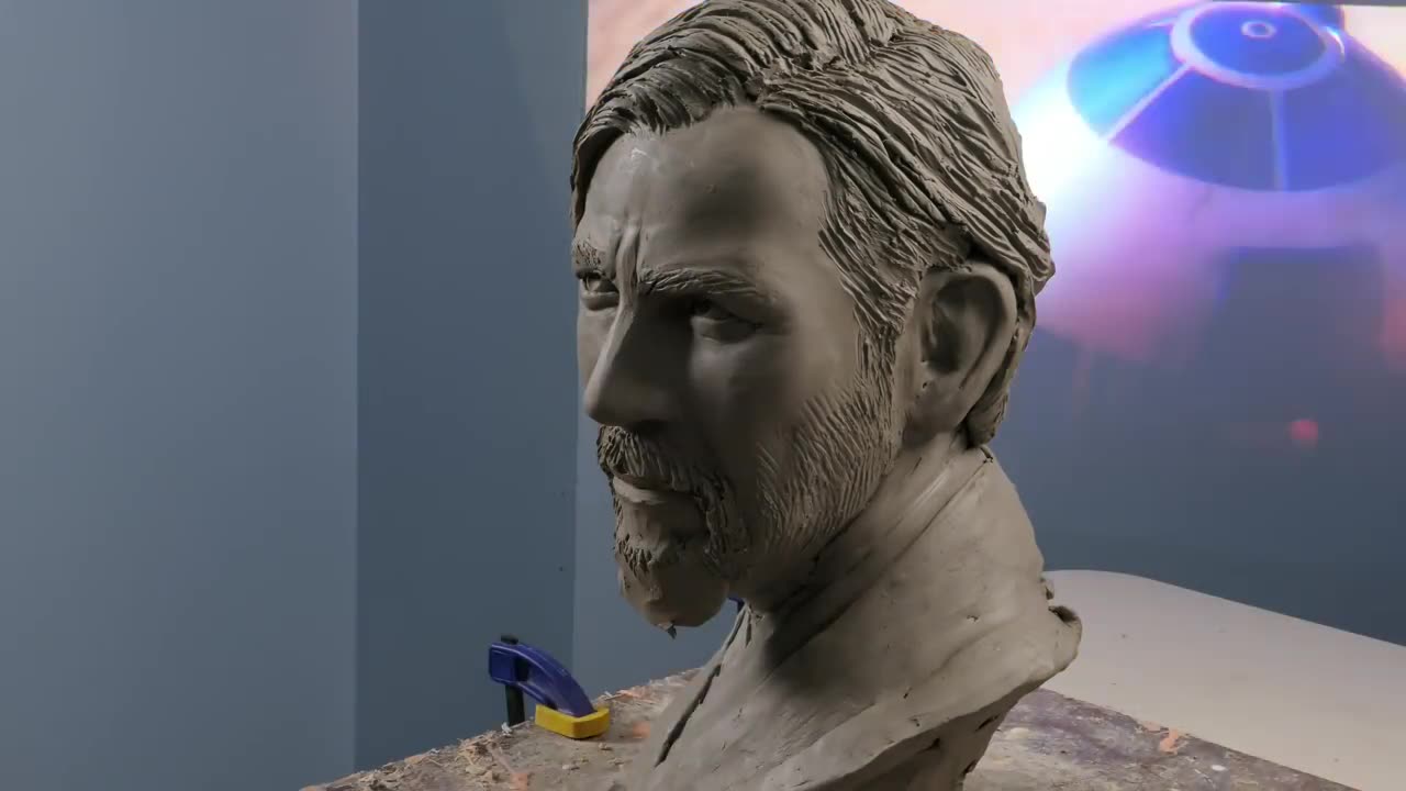 Turning Obi-Wan into Ben Kenobi - Sculpture Timelapse