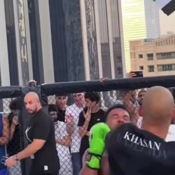 ANDREW TATE SPARS IR DUBAI !