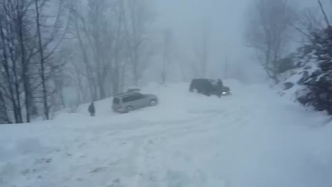 Subaru Forester stb in deep snow very good interest video